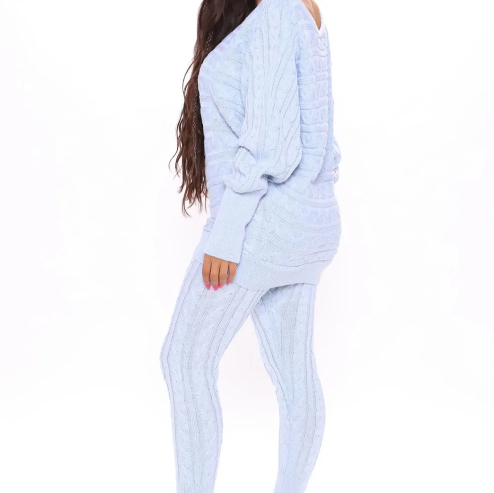 ⚡️Fashion Nova sweater set - Picture 10 of 16